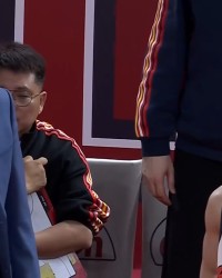 kaiyun-8投2中，4失误！徐杰究竟怎么了？杜锋一语道破天机，真不怪他