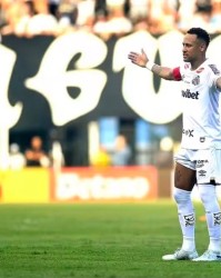 开云-内马尔批俱乐部草皮维护不力，表态正为世界杯努力|内马尔·达·席尔瓦|费尔南多-桑托斯|科林蒂安|比赛|国家队_新浪体育_新浪新闻