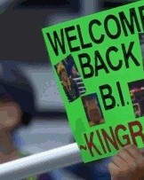 kaiyun-重返新奥尔良！鹈鹕大屏幕致敬英格拉姆 现场球迷欢呼