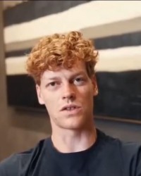 如果不做网球运动员的话会做什么工作？辛纳给出的答案是——厨师
